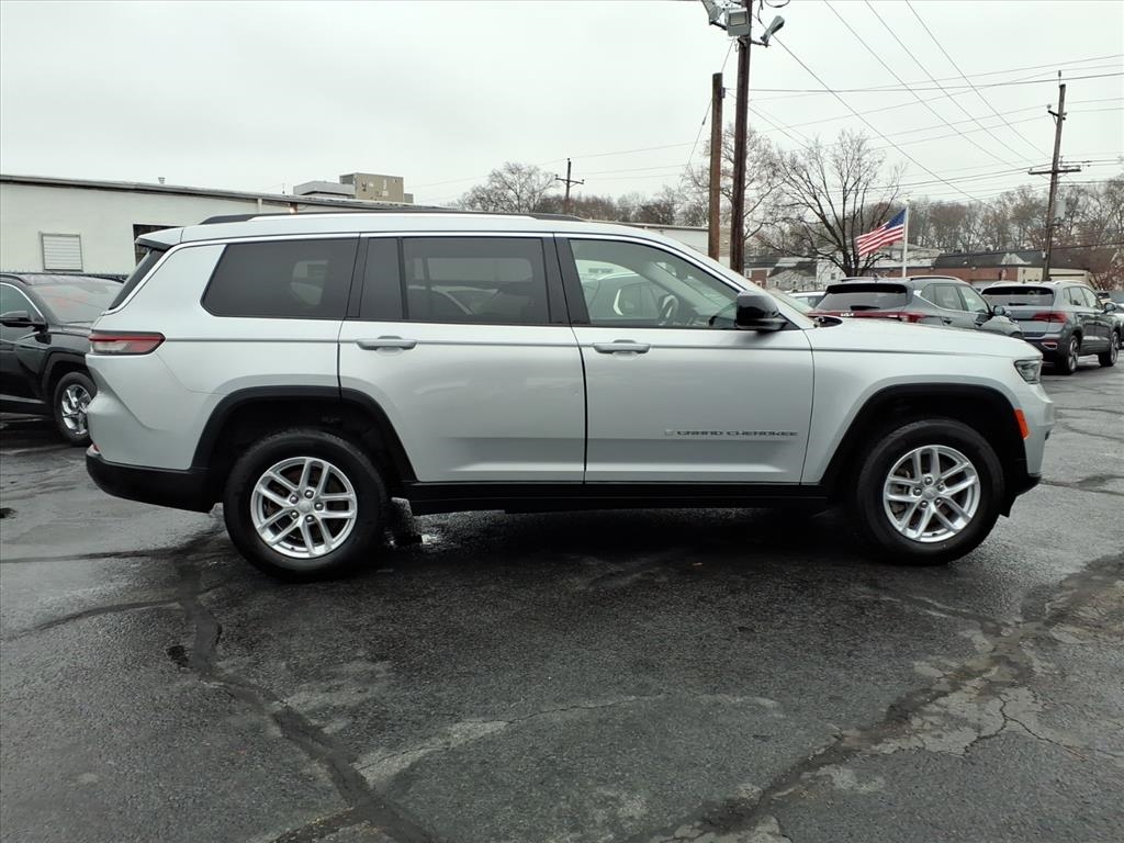 Jeep Grand Cherokee L Laredo 4x4 2023
