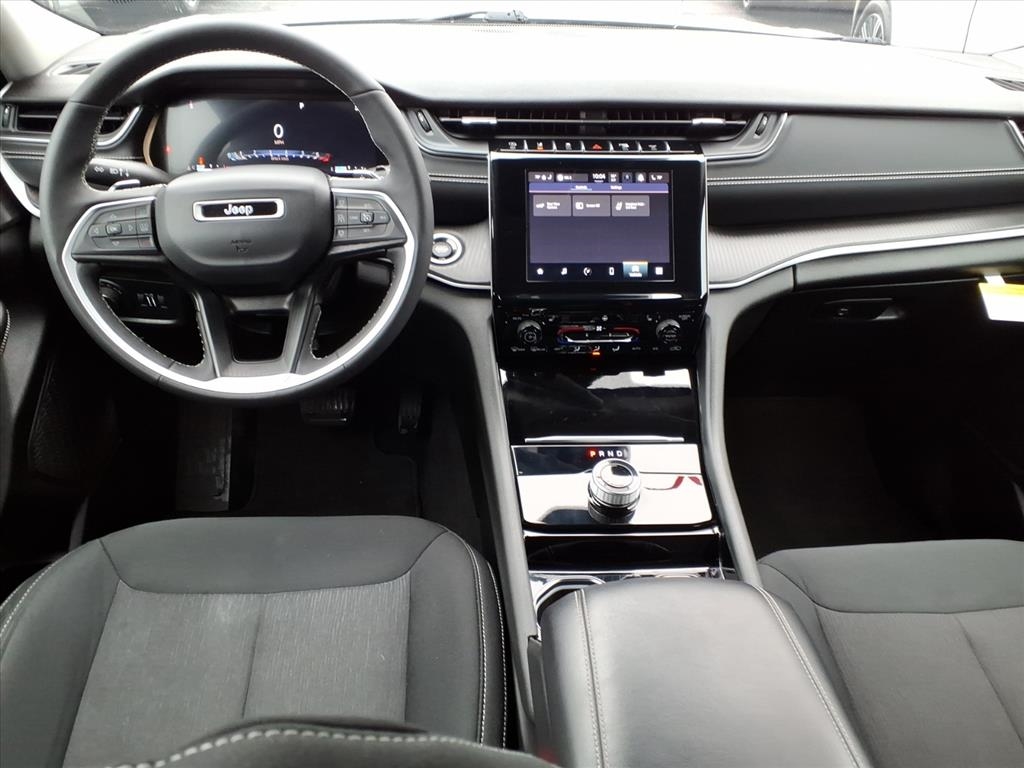 Jeep Grand Cherokee L Laredo 4x4 2023