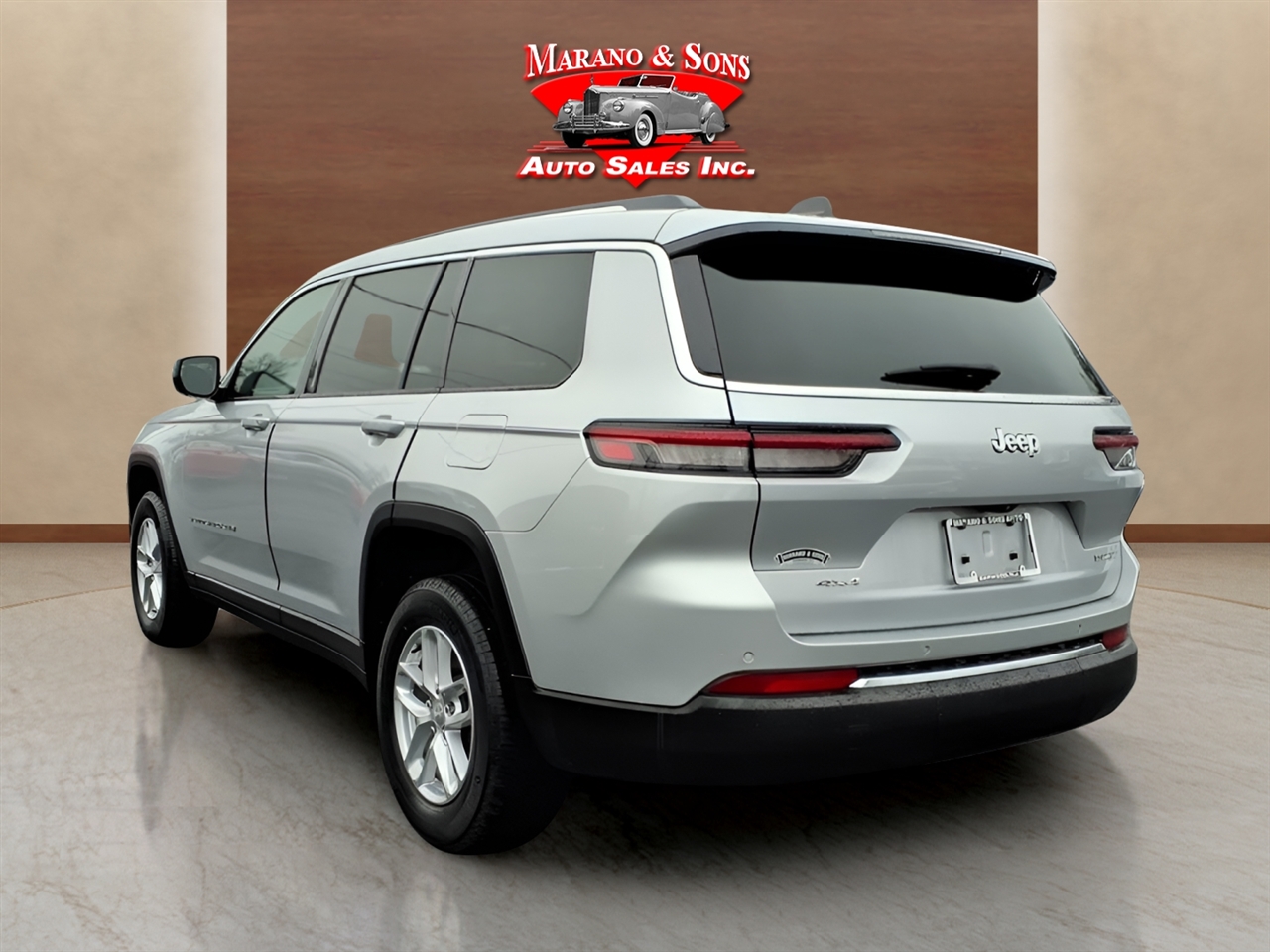 Jeep Grand Cherokee L Laredo 4x4 2023