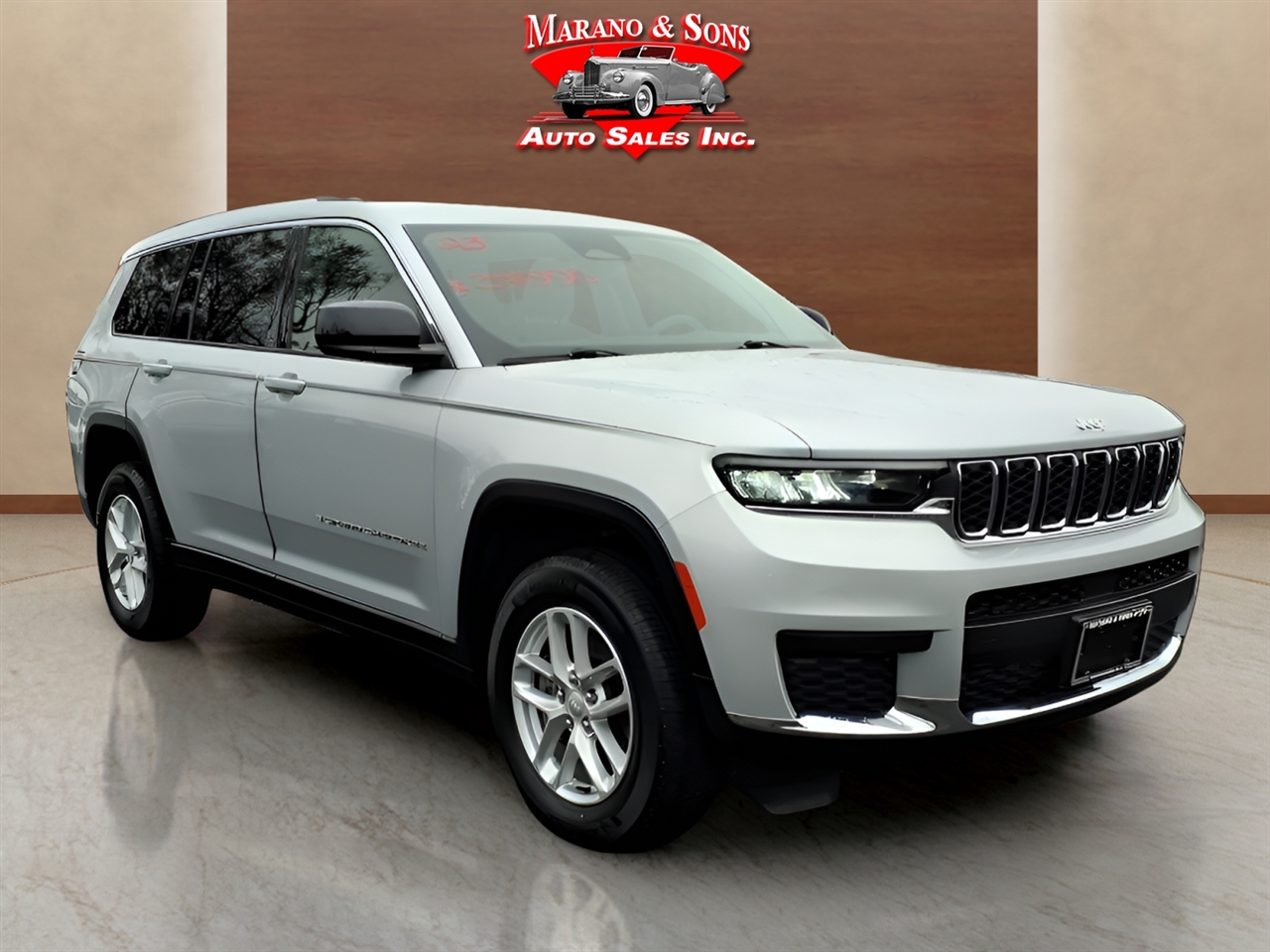 Jeep Grand Cherokee L Laredo 4x4 2023