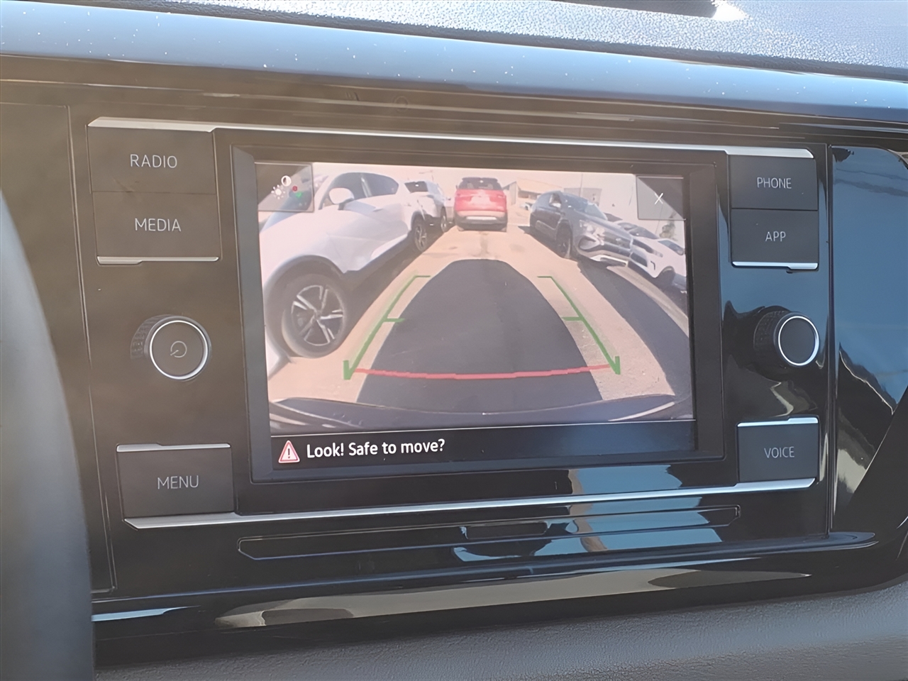 Volkswagen Taos S FWD 2024