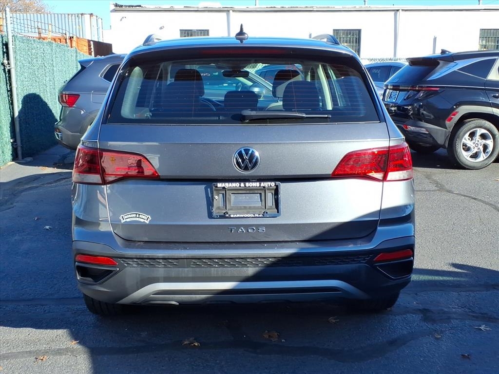 Volkswagen Taos S FWD 2024