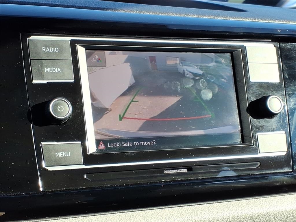 Volkswagen Taos S FWD 2024