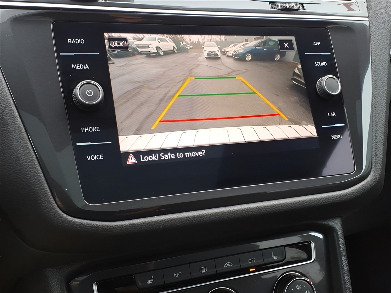 Volkswagen Tiguan 2.0T Wolfsburg Edition FWD 2024