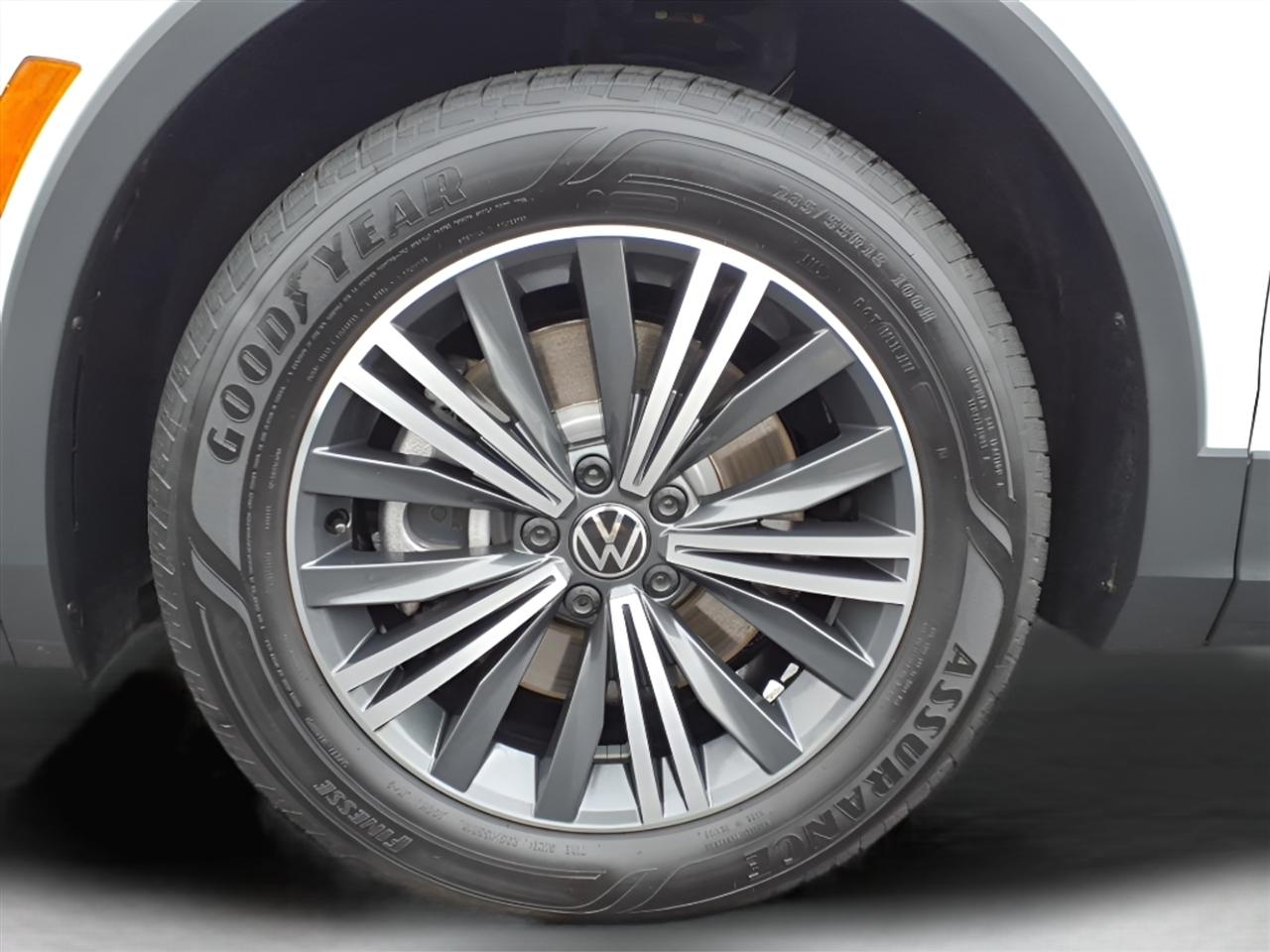 Volkswagen Tiguan 2.0T Wolfsburg Edition FWD 2024