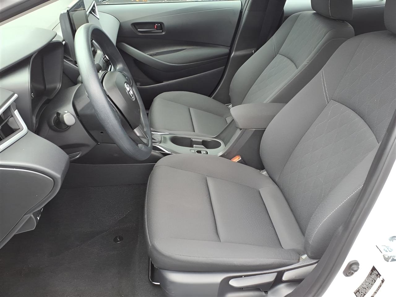 Toyota Corolla LE CVT (Natl) 2025