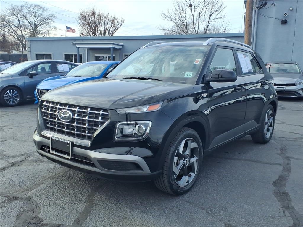 2023 Hyundai Venue SEL IVT