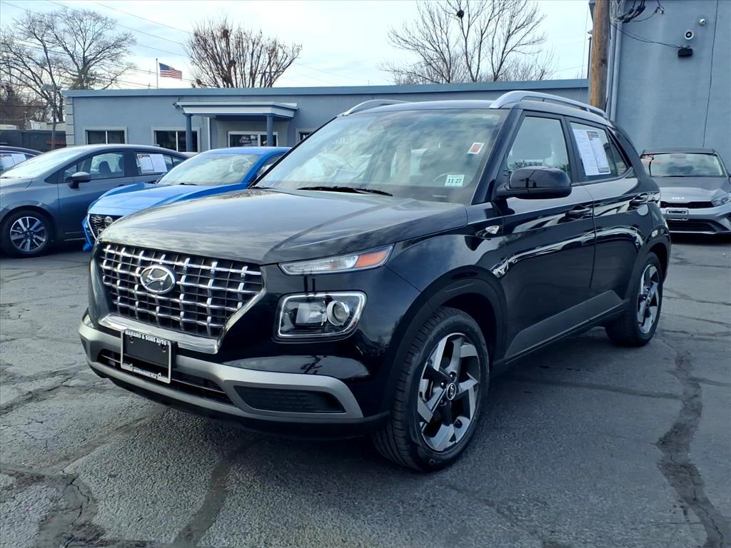 2023 Hyundai Venue SEL IVT