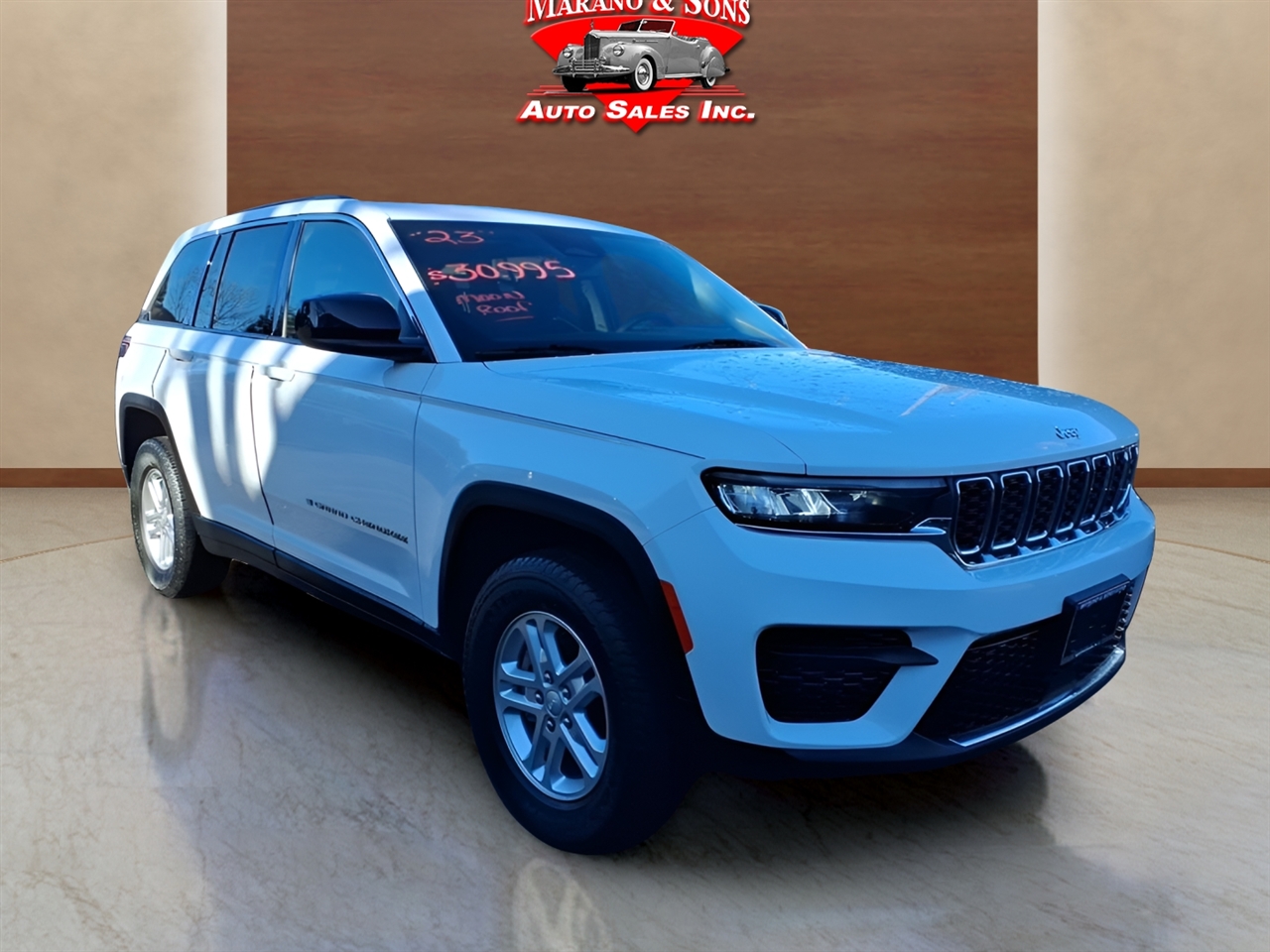 Jeep Grand Cherokee Laredo 4x4 2023