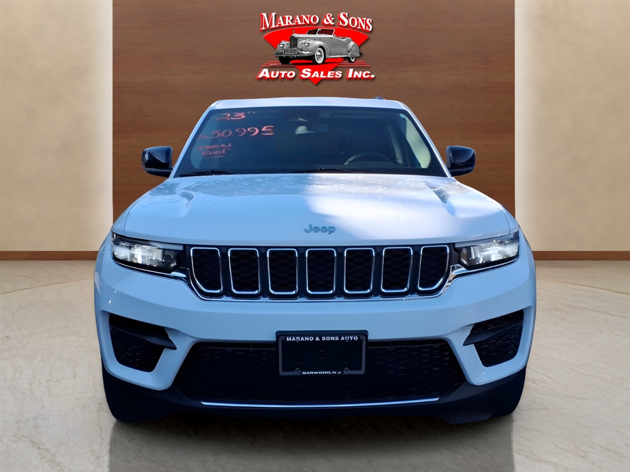 Jeep Grand Cherokee Laredo 4x4 2023