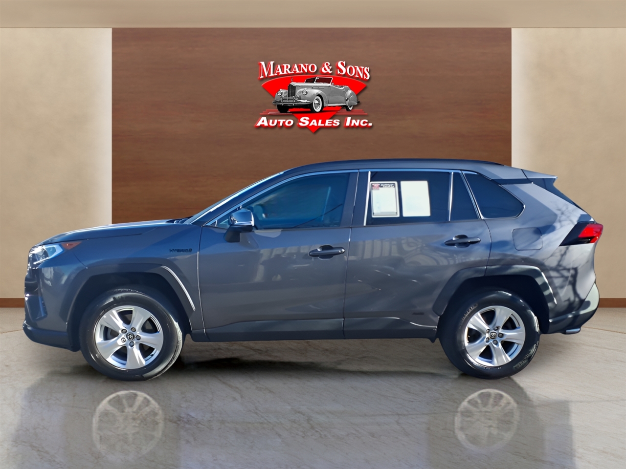 Toyota RAV4 Hybrid XLE AWD (Natl) 2021