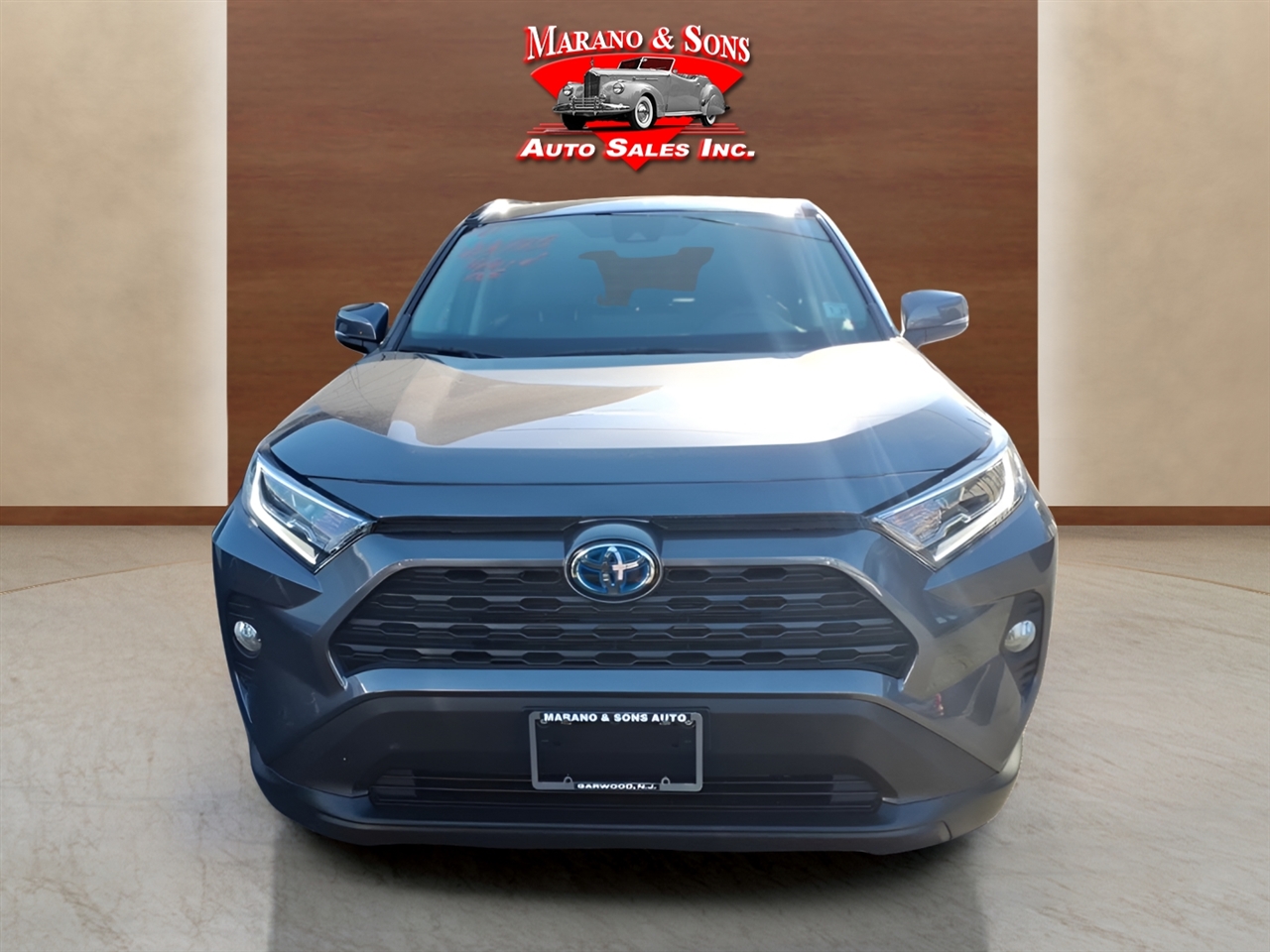 Toyota RAV4 Hybrid XLE AWD (Natl) 2021