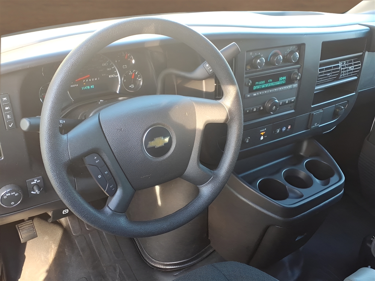 Chevrolet Express Cargo Van RWD 2500 135" 2024