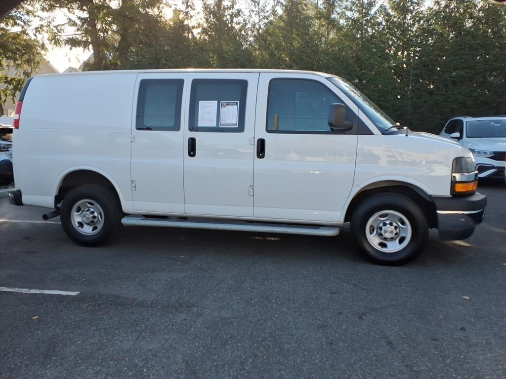 Chevrolet Express Cargo Van RWD 2500 135" 2024