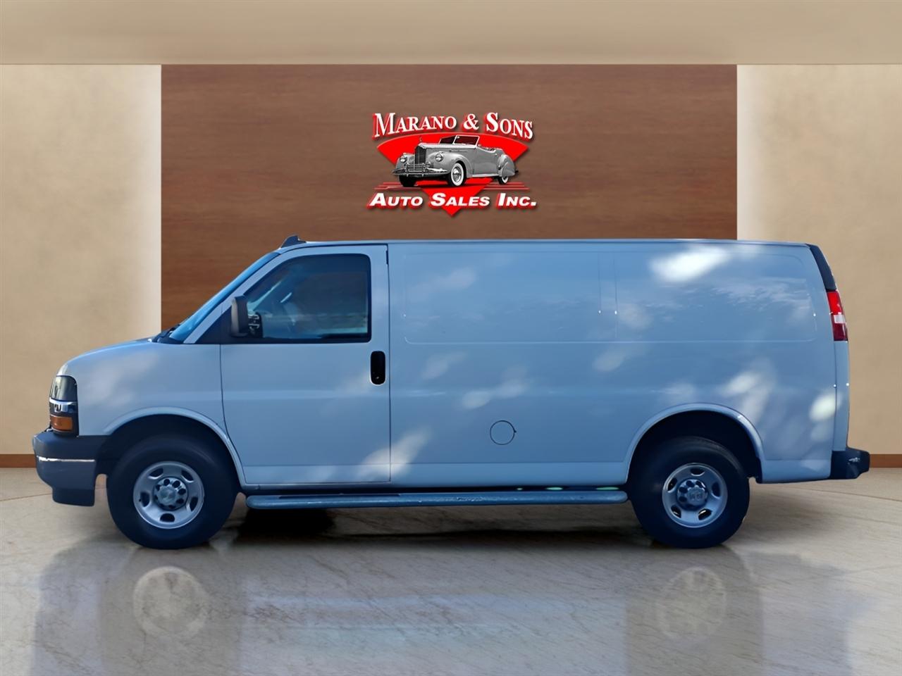 Chevrolet Express Cargo Van RWD 2500 135" 2024