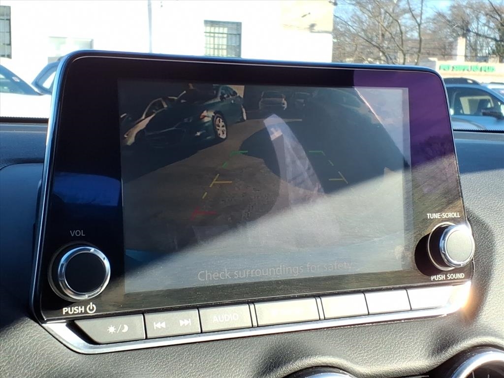 Nissan Sentra SV CVT 2021