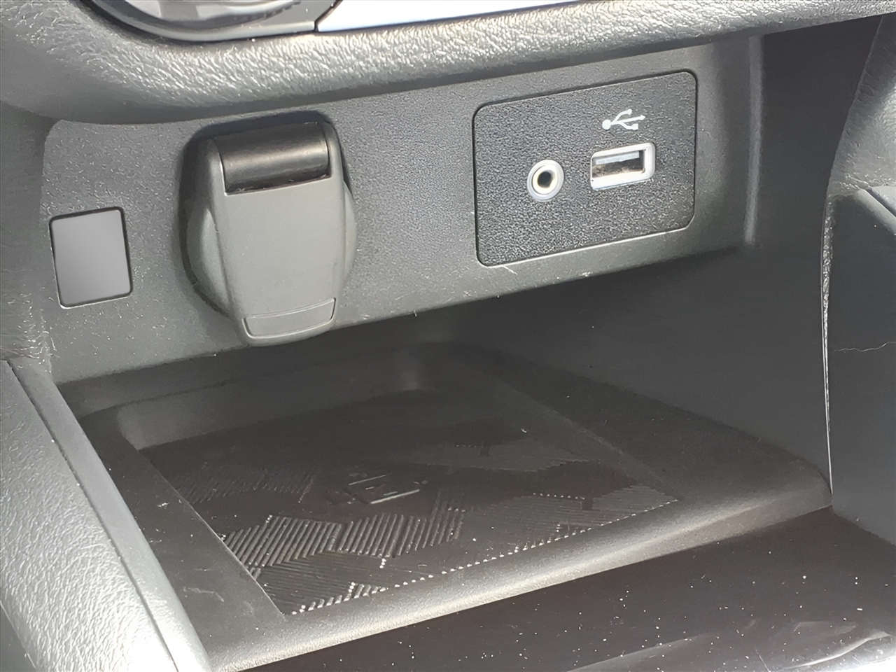 Nissan Versa SV CVT 2025