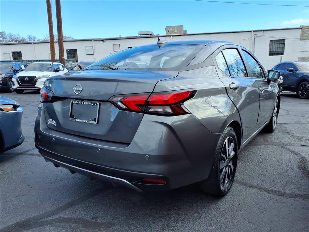 Nissan Versa SV CVT 2025