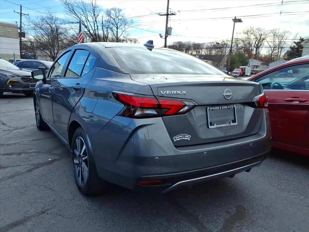 Nissan Versa SV CVT 2025