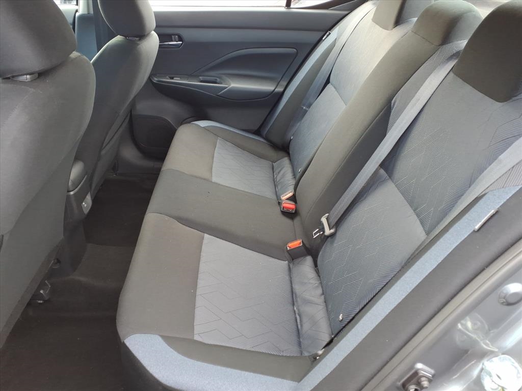 Nissan Versa SV CVT 2025