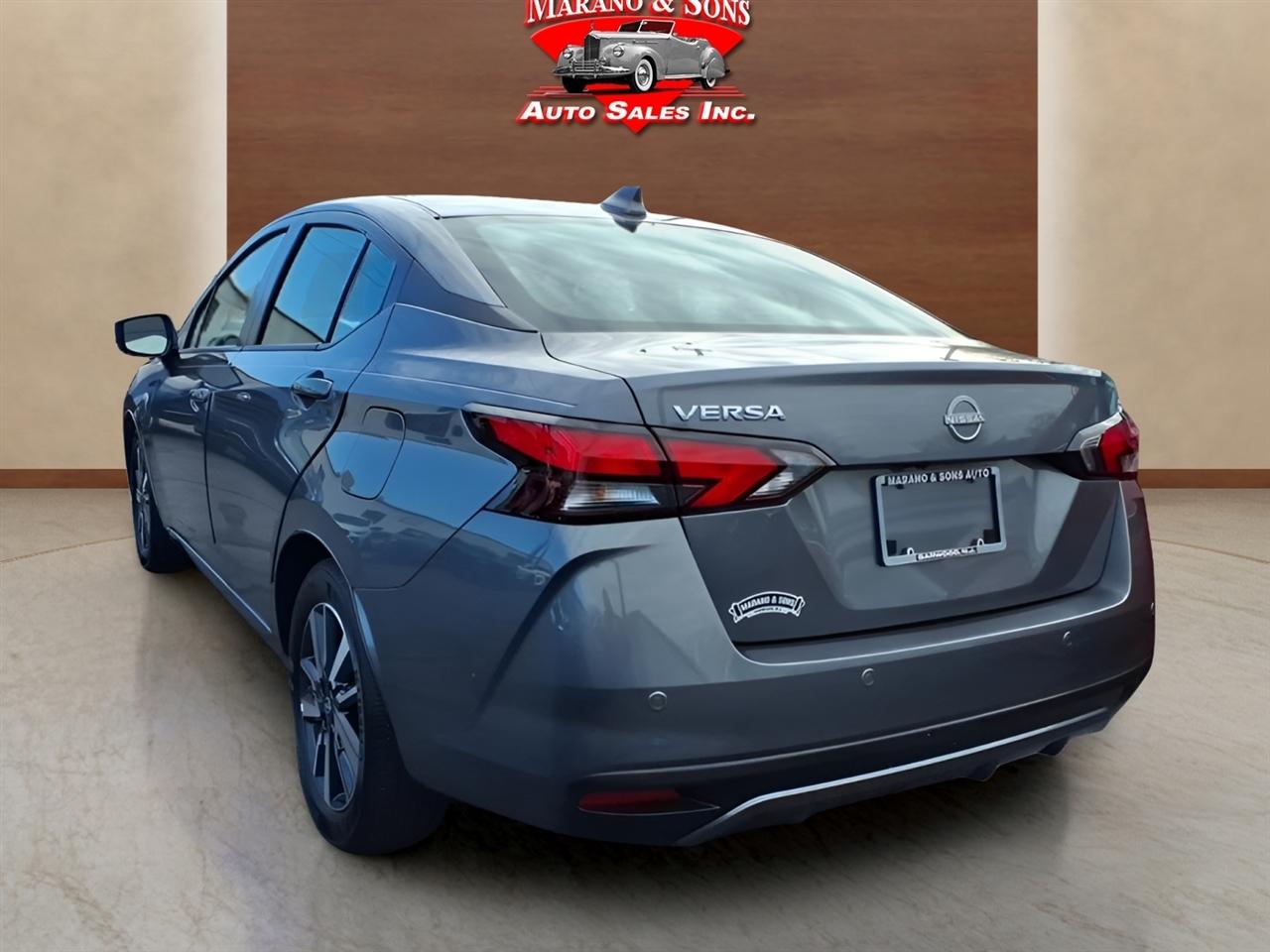 Nissan Versa SV CVT 2025