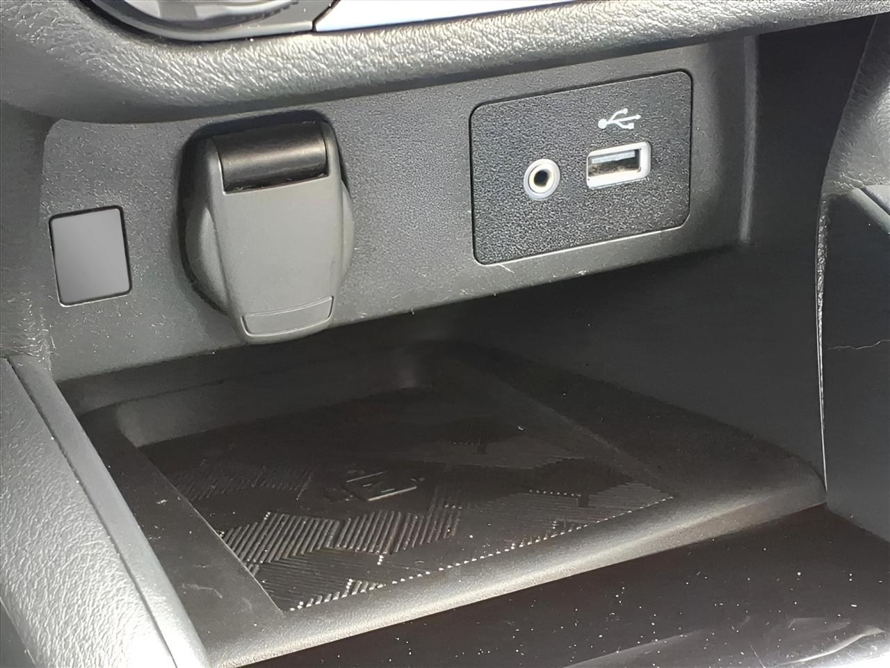 Nissan Versa SV CVT 2025