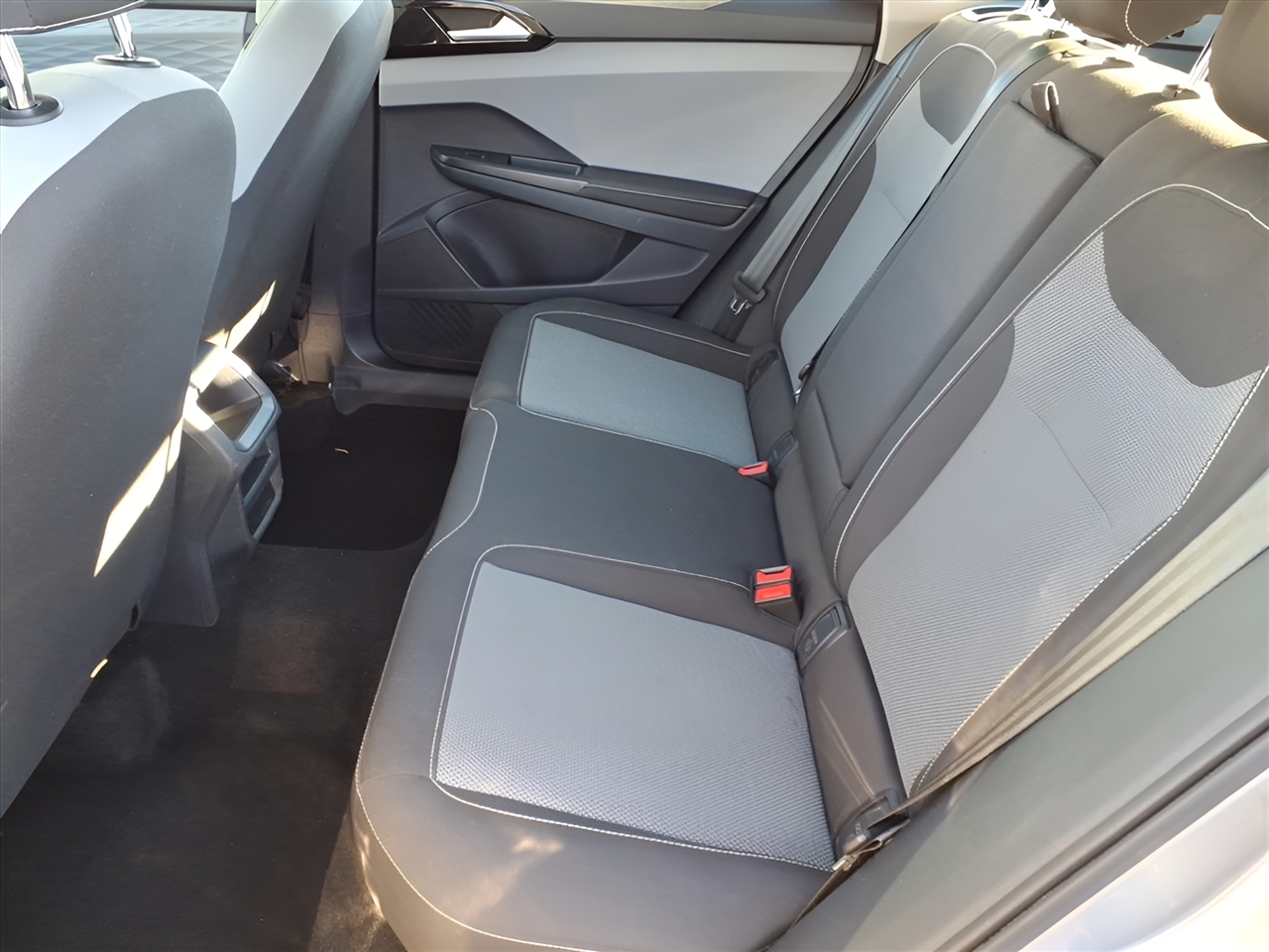 Volkswagen Taos S FWD 2024