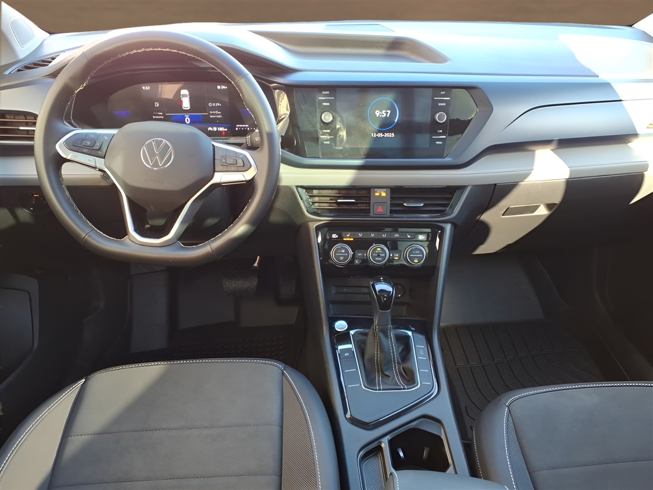 Volkswagen Taos SE FWD 2024