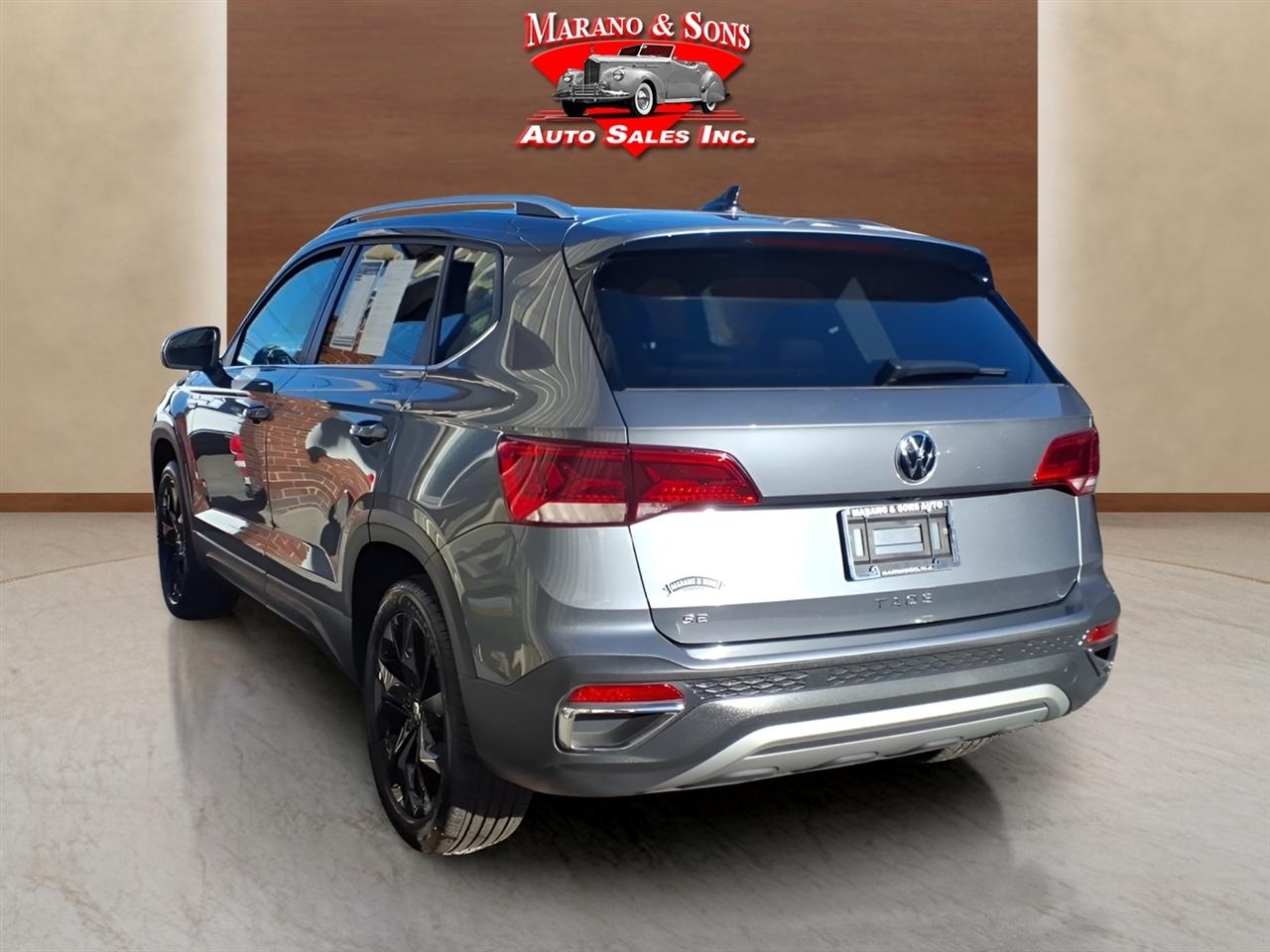 Volkswagen Taos SE FWD 2024