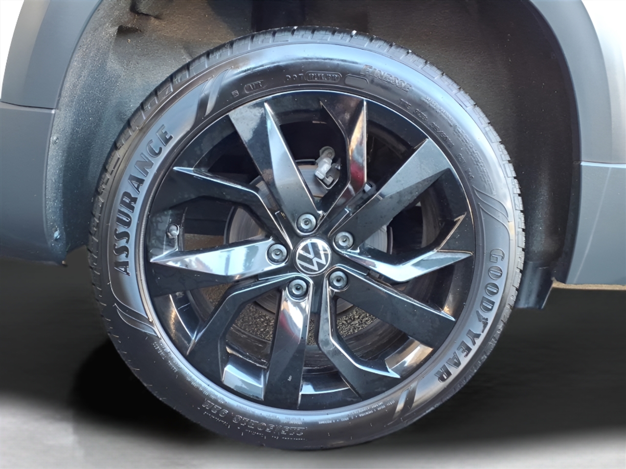 Volkswagen Taos SE FWD 2024