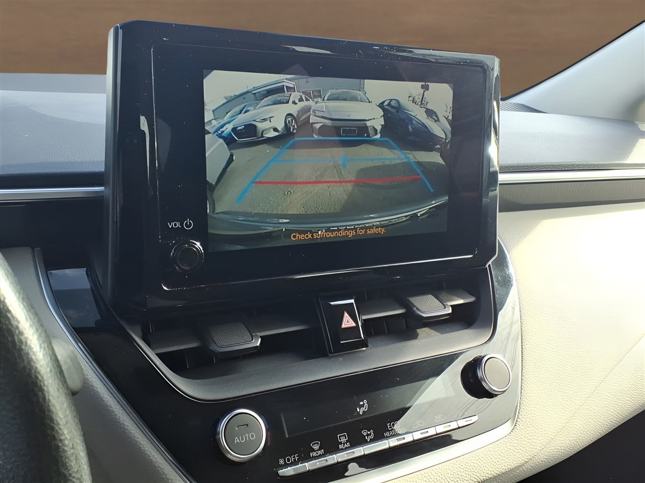 Toyota Corolla LE CVT (Natl) 2023