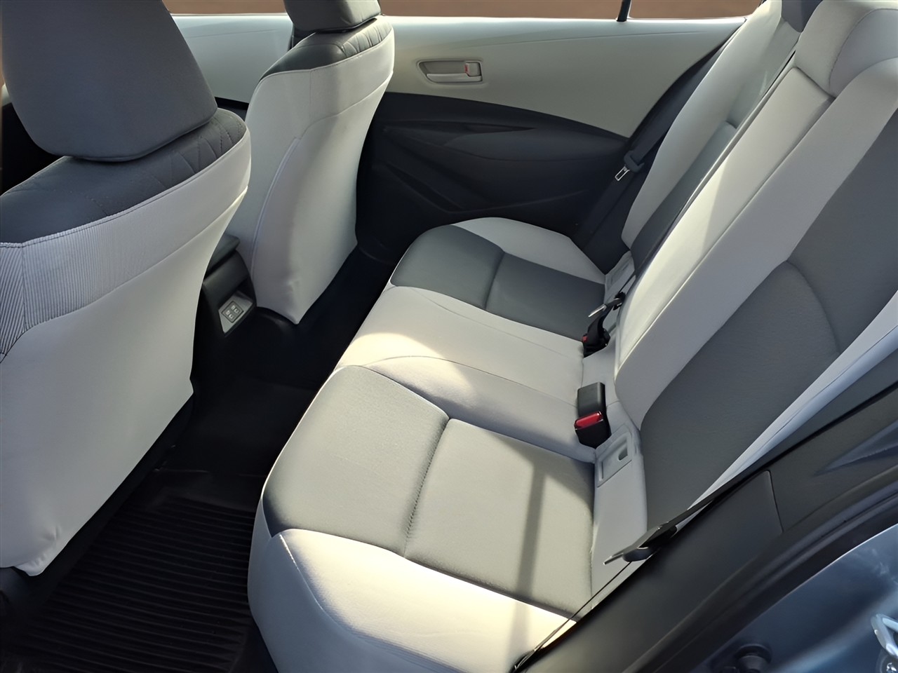 Toyota Corolla LE CVT (Natl) 2023