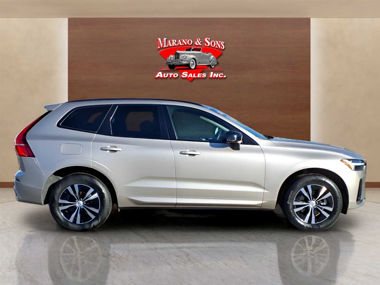 Volvo XC60 B5 AWD Core 2025