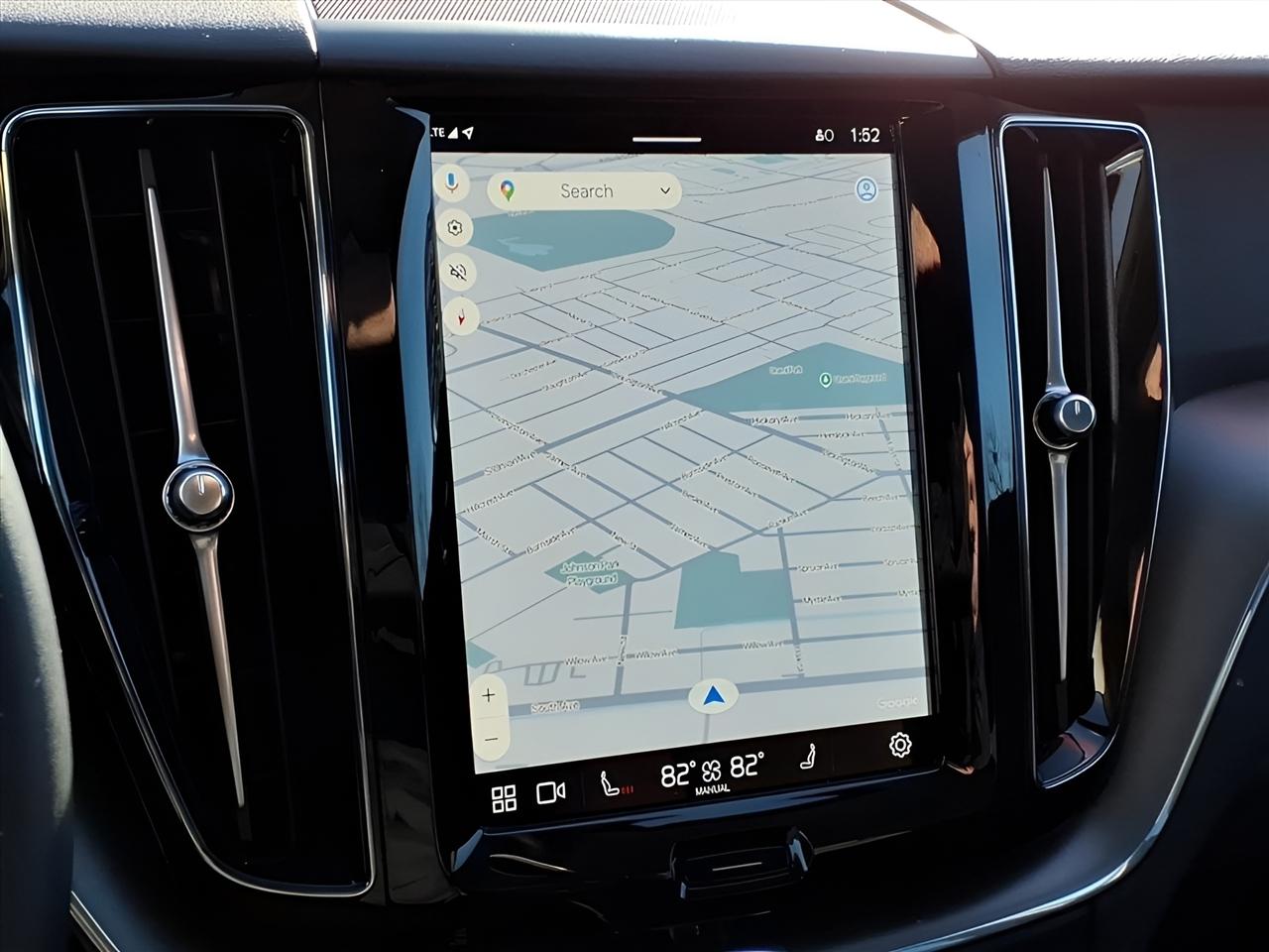 Volvo XC60 B5 AWD Core 2025