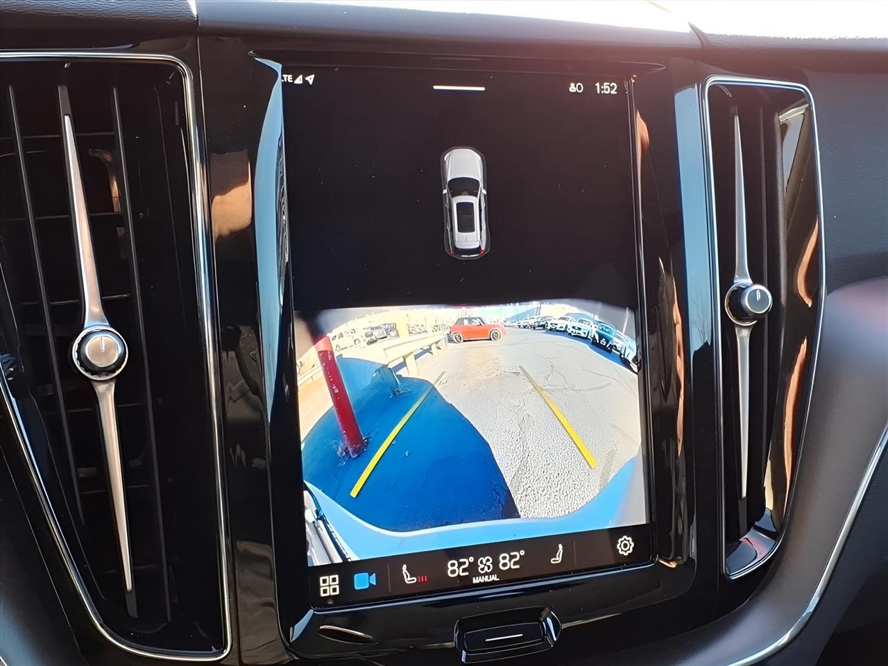 Volvo XC60 B5 AWD Core 2025