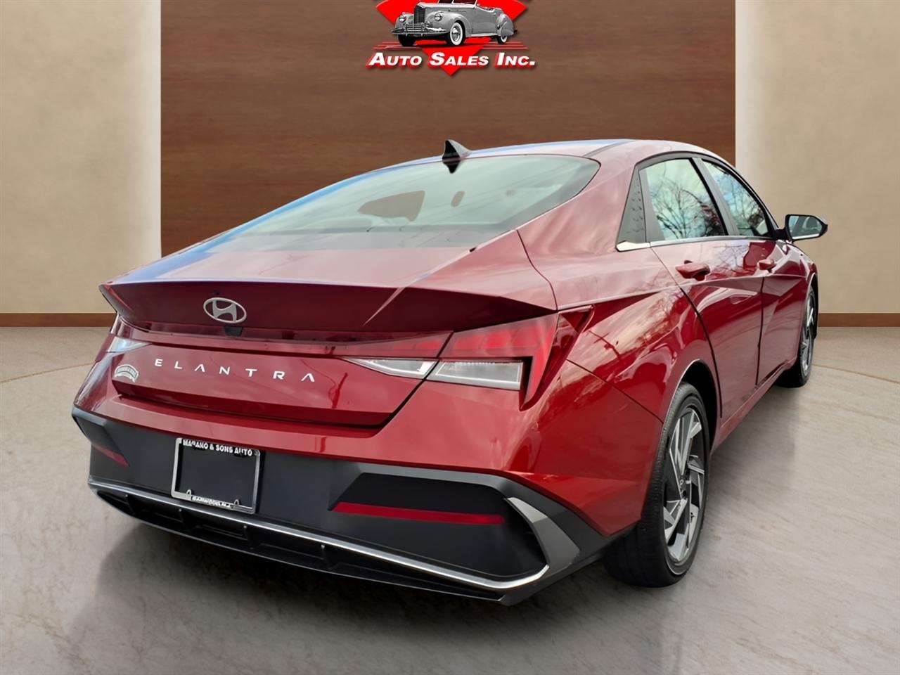 Hyundai Elantra SEL Convenience IVT 2025