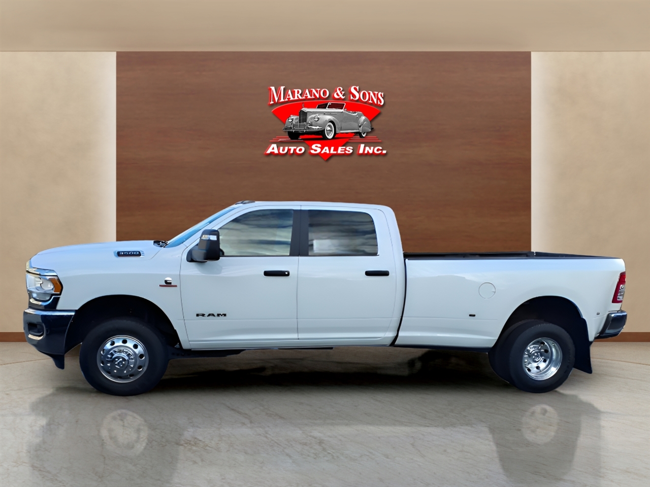 Ram Truck 3500 Big Horn 4x4 Crew Cab 8' Box 2024