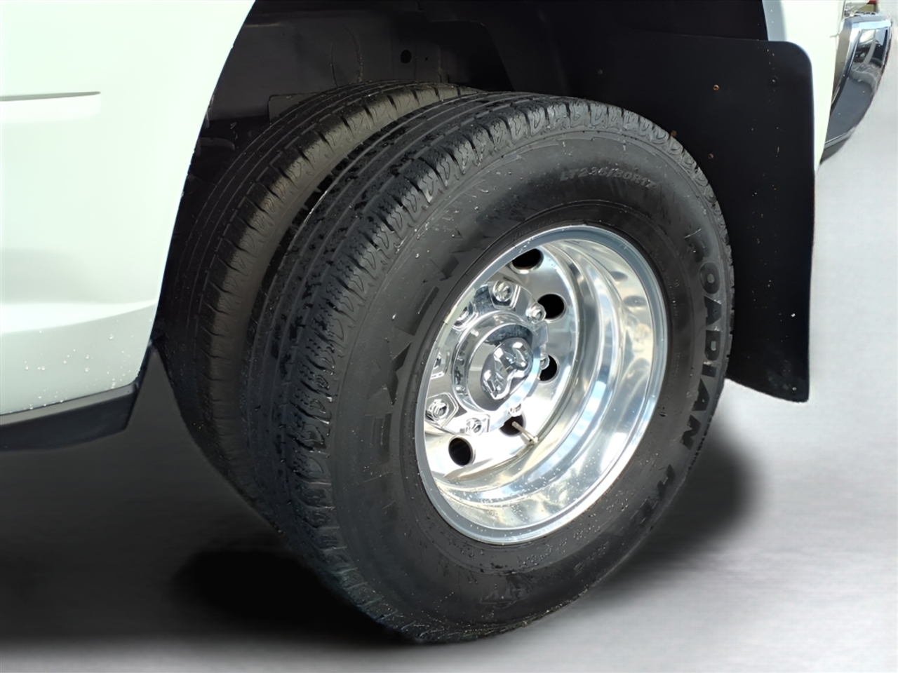 Ram Truck 3500 Big Horn 4x4 Crew Cab 8' Box 2024