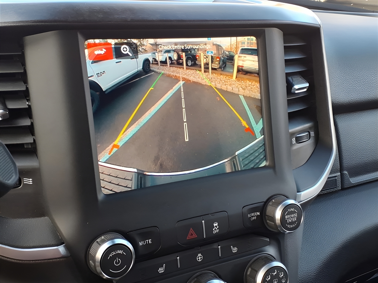 Ram Truck 3500 Big Horn 4x4 Crew Cab 8' Box 2024