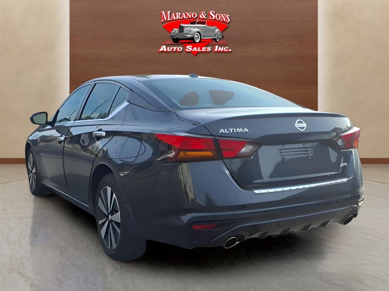 Nissan Altima 2.5 SV AWD Sedan 2022