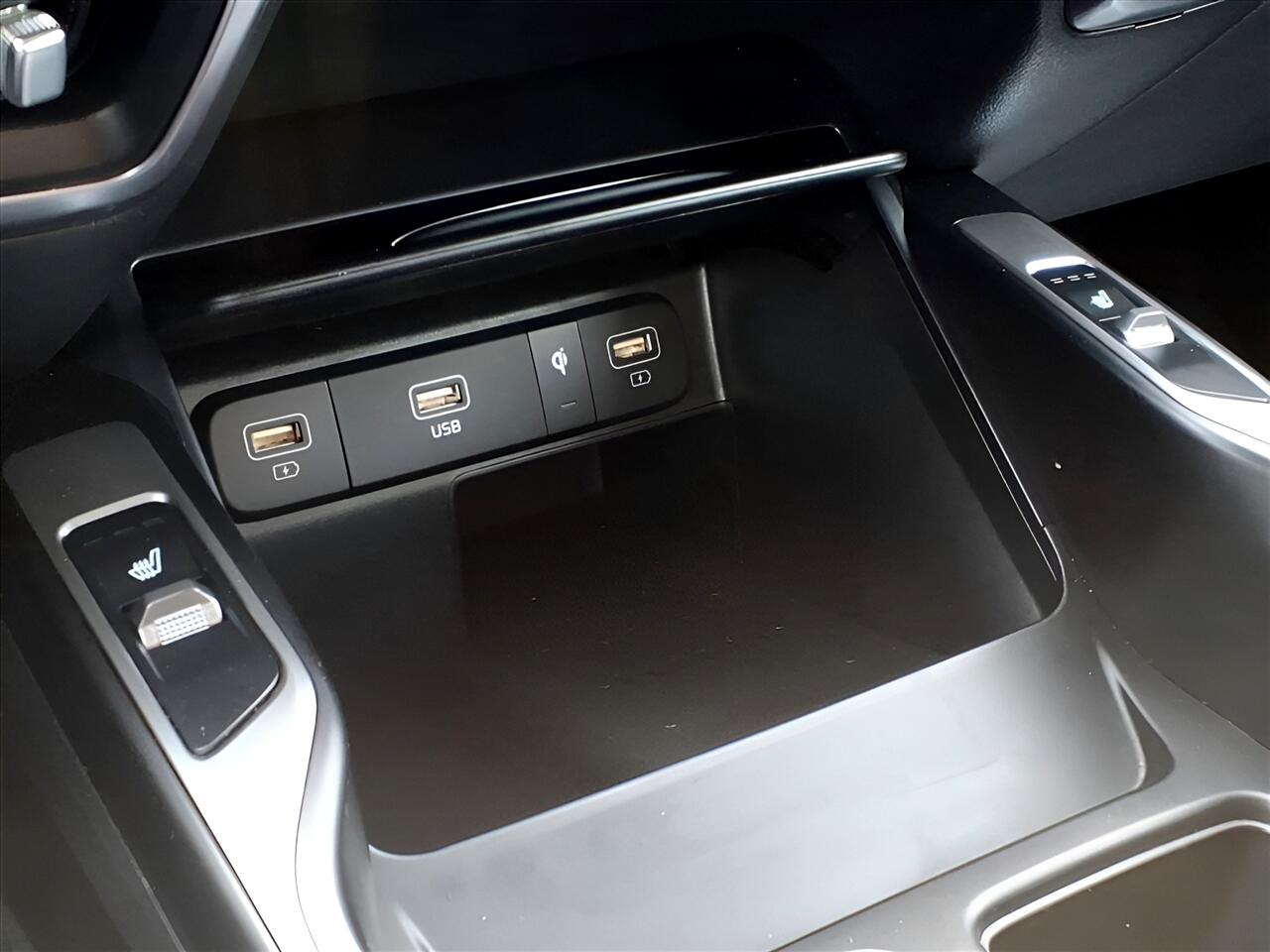 Kia Sorento Hybrid EX AWD 2023