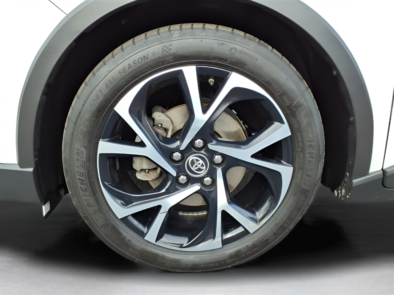 Toyota C-HR Limited FWD (Natl) 2019