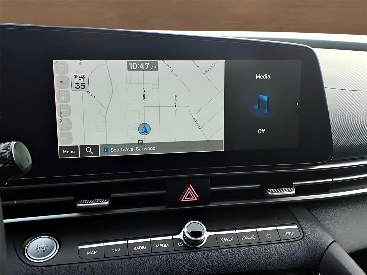 Hyundai Elantra SEL IVT 2023