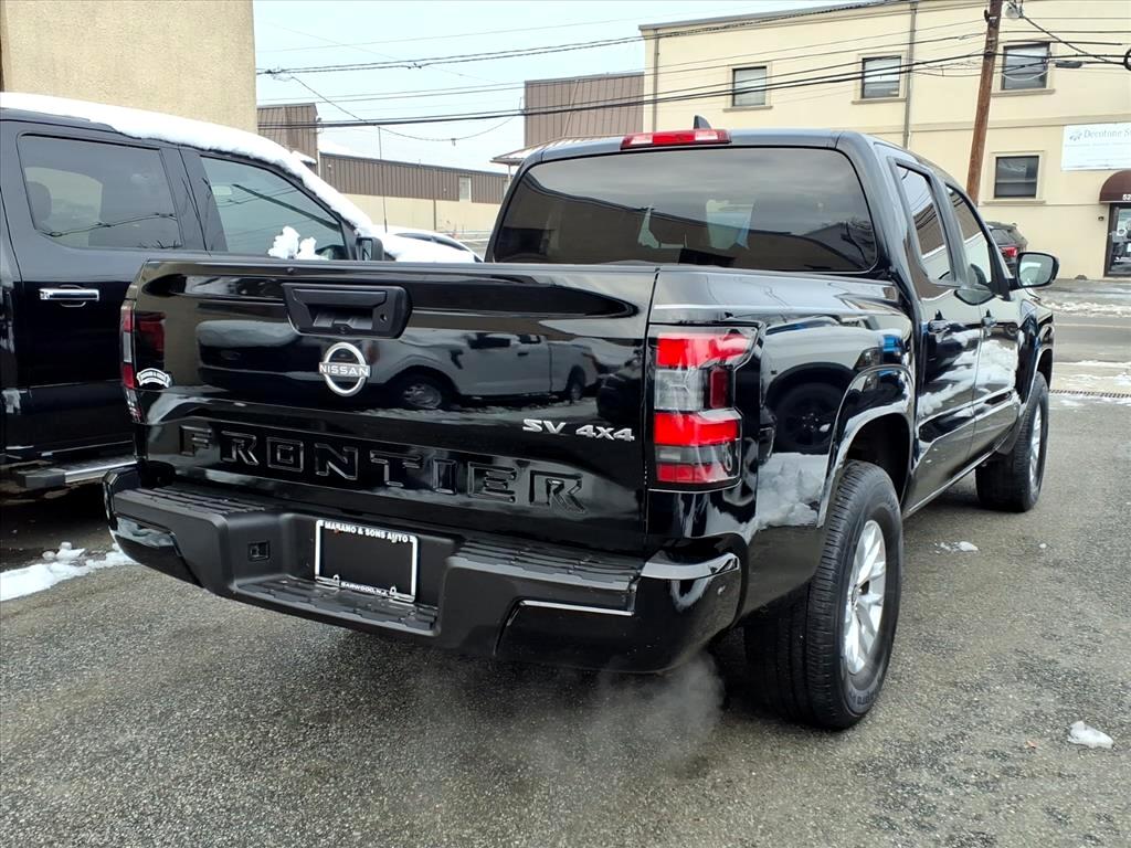 Nissan Frontier Crew Cab 4x4 SV 2024