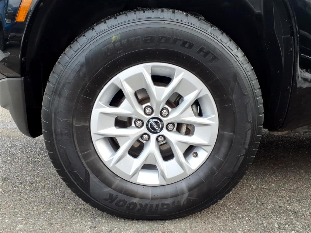 Nissan Frontier Crew Cab 4x4 SV 2024