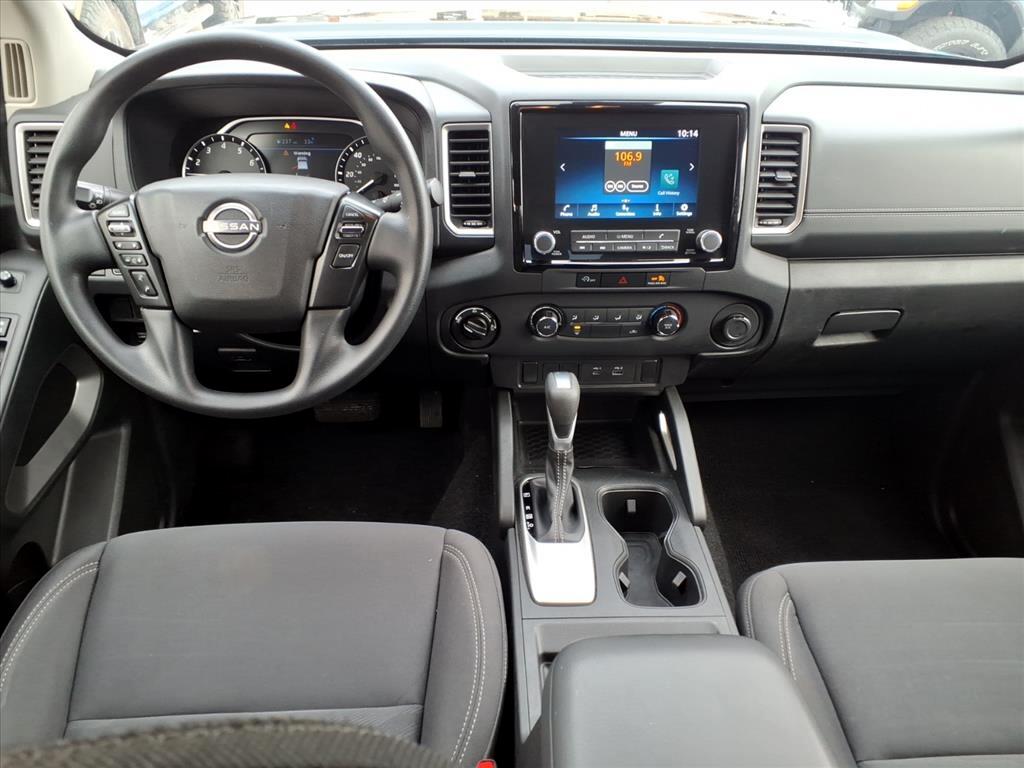 Nissan Frontier Crew Cab 4x4 SV 2024