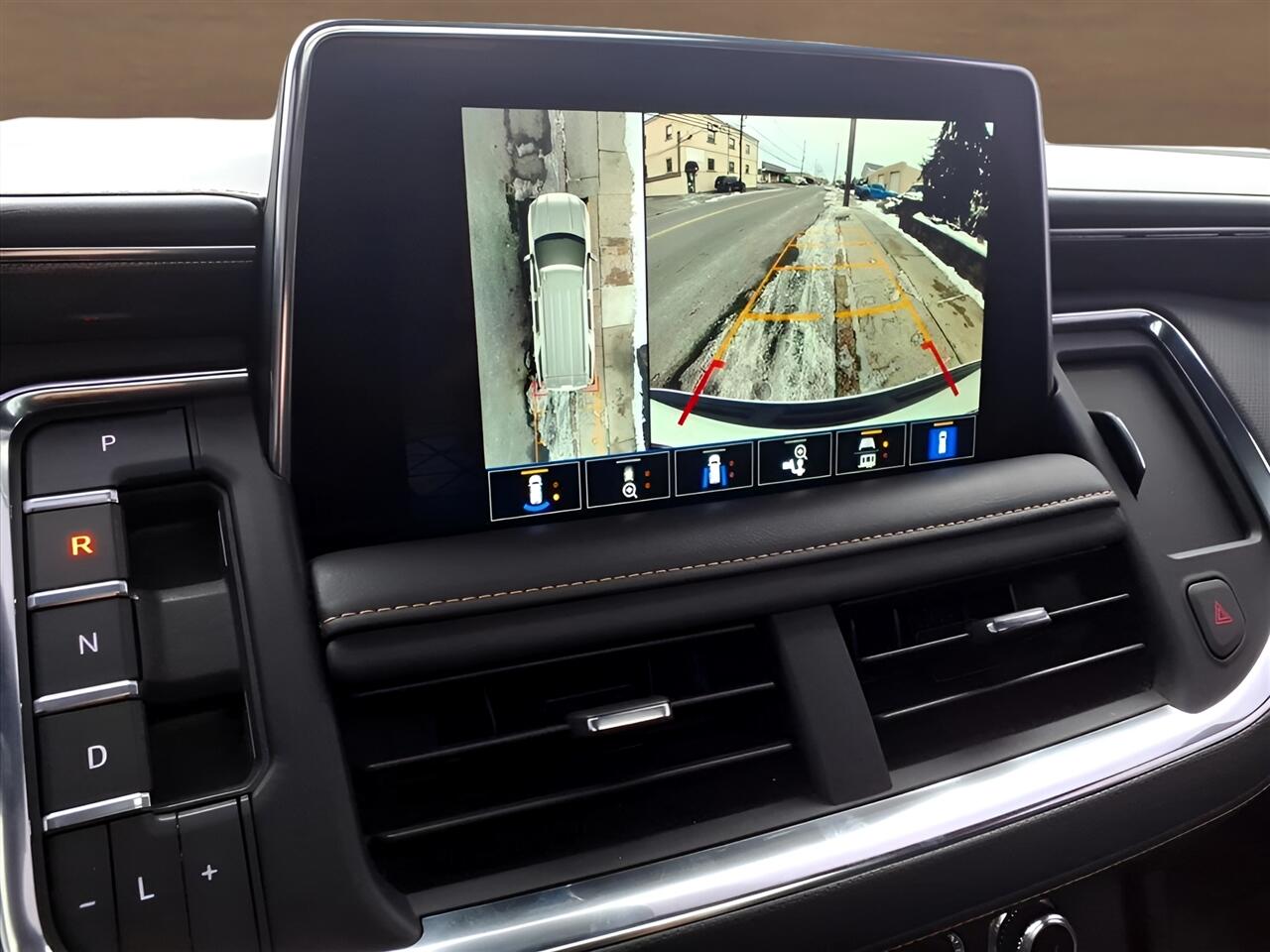 GMC Yukon 4WD 4dr AT4 2023