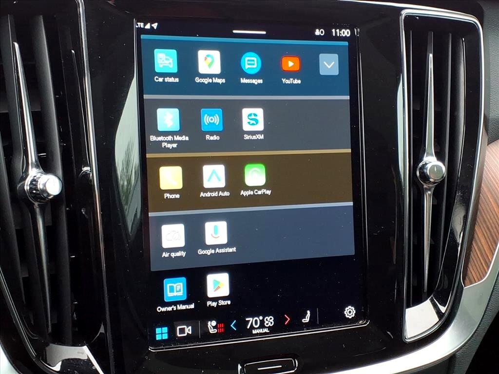 Volvo V60 Cross Country B5 AWD Plus 2025