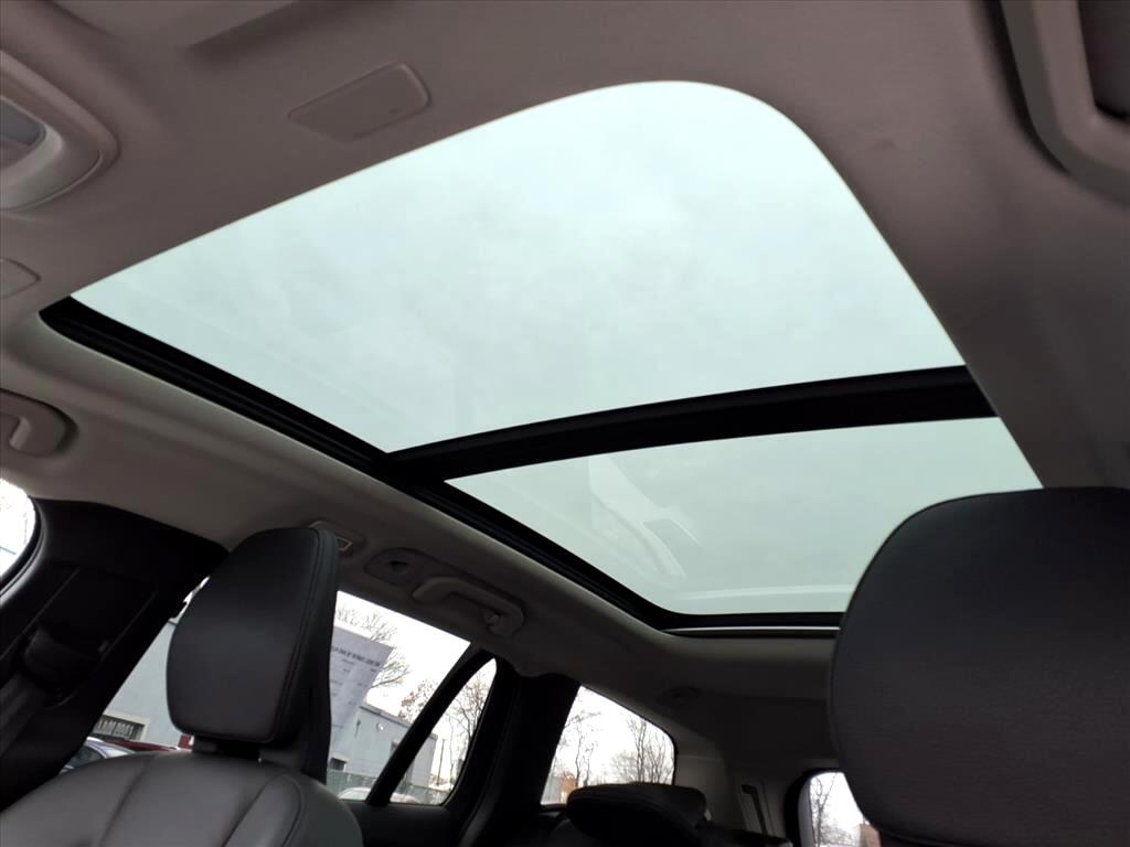 Volvo V60 Cross Country B5 AWD Plus 2025