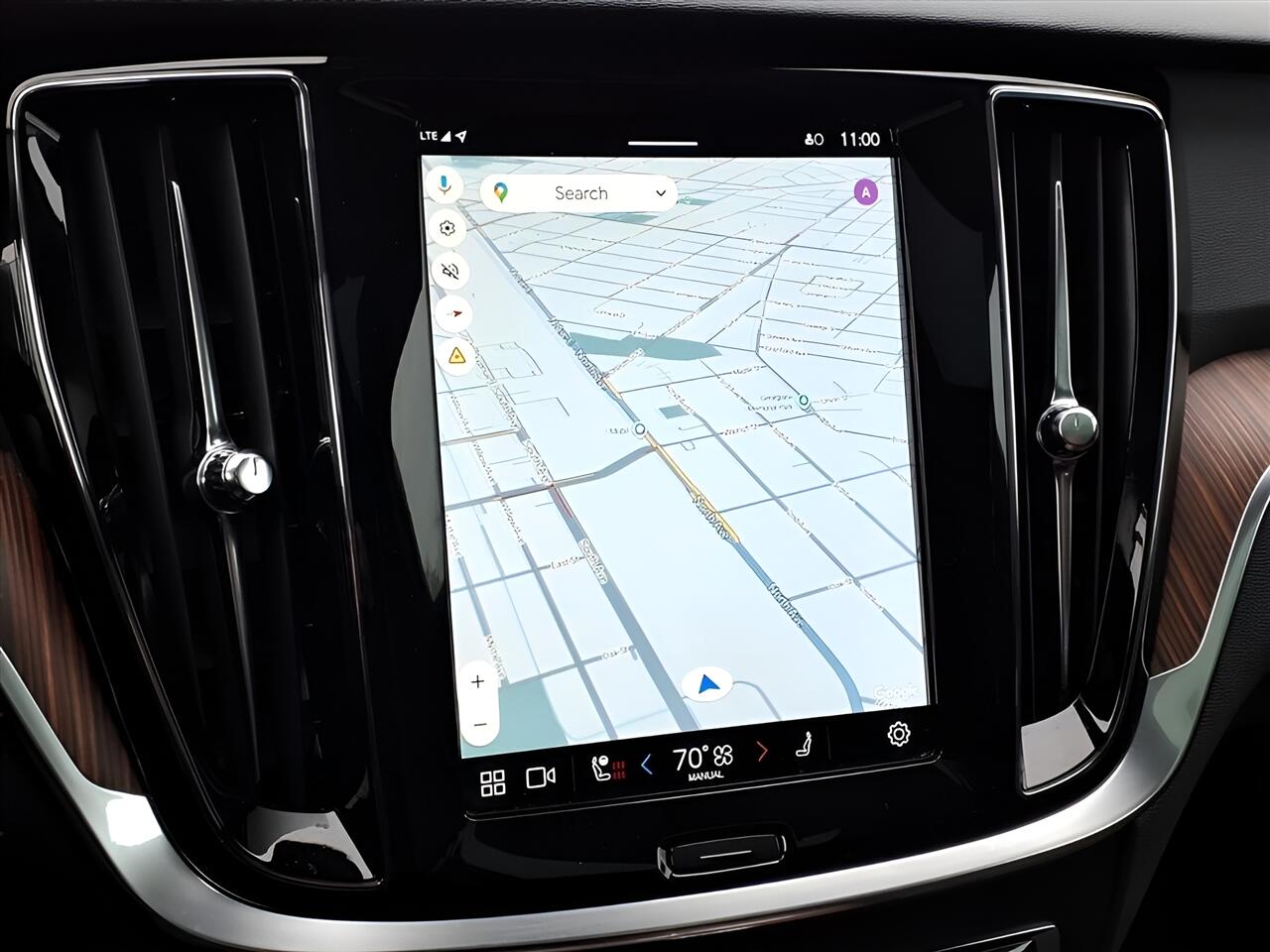 Volvo V60 Cross Country B5 AWD Plus 2025